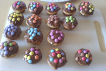 Smarties-es muffin